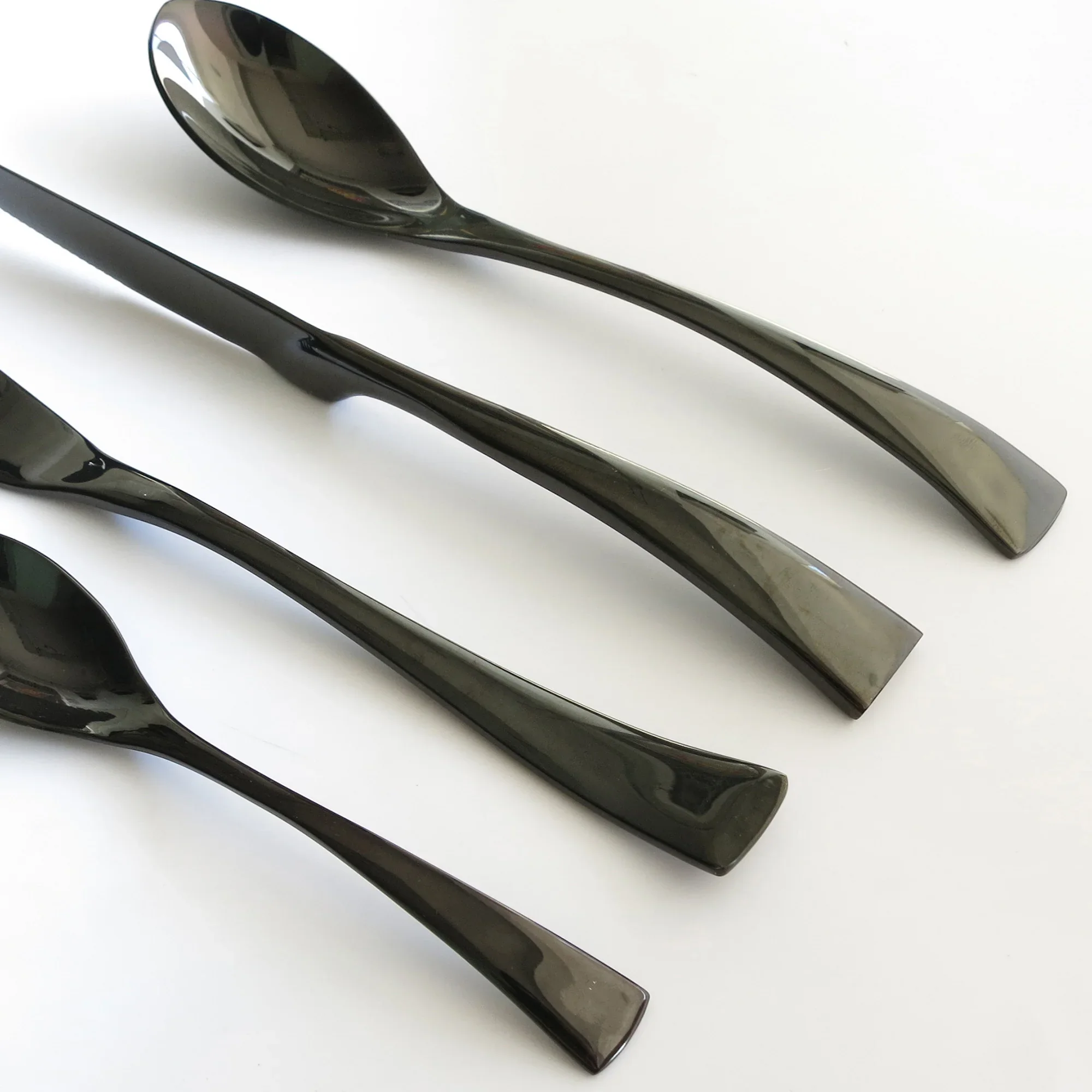 24Pcs 18/10 Stainless Steel Dinnerware Set - Image 5