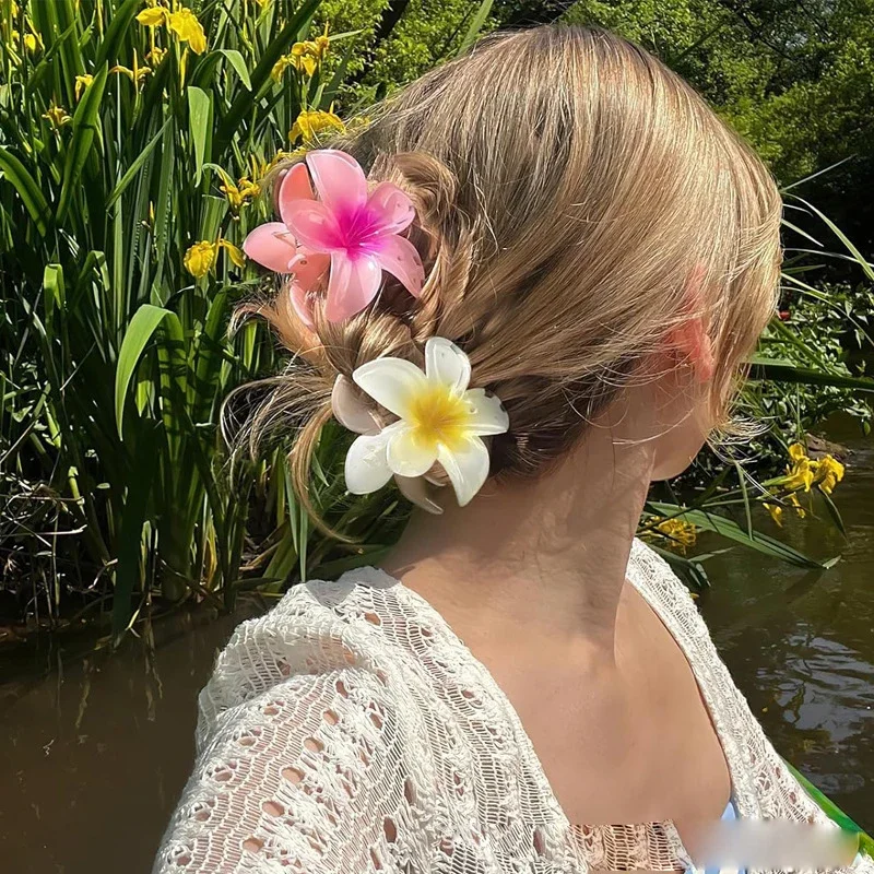 8cm Flower Hair Claw Clip - Image 3