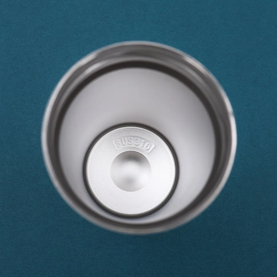 Christmas Insulated Drinking Cup – Portable Handheld Coffee & Water Bottle - Image 5