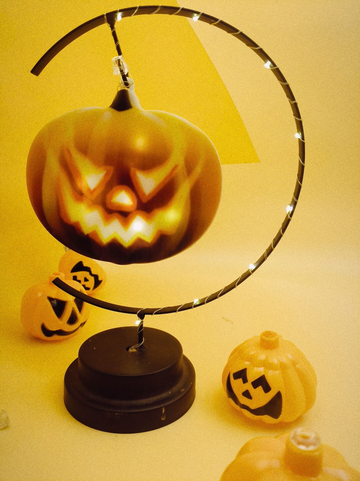 Halloween Wrought Iron Modeling Lamp - Image 6