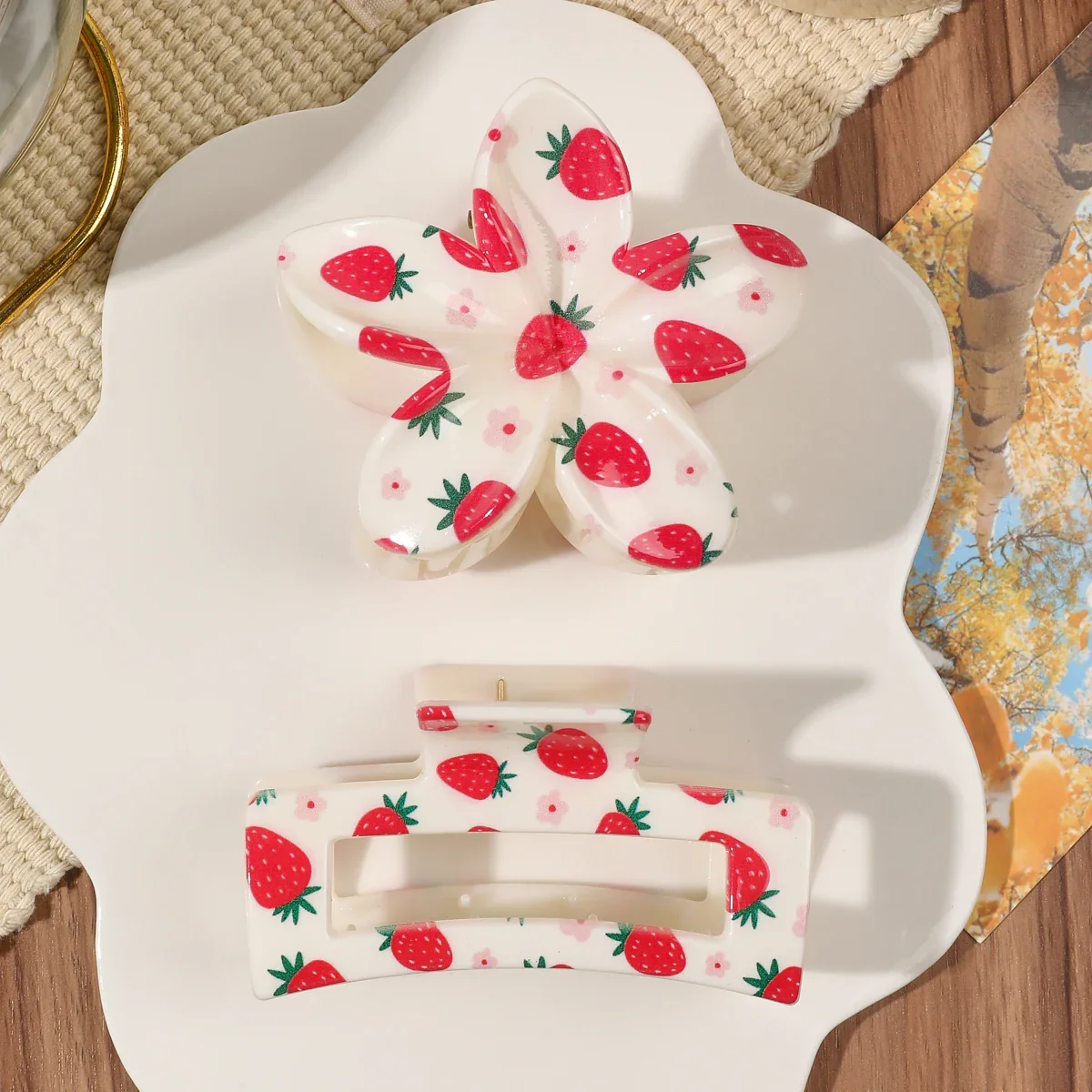 Hawaiian Flower Claw Clip - Image 15