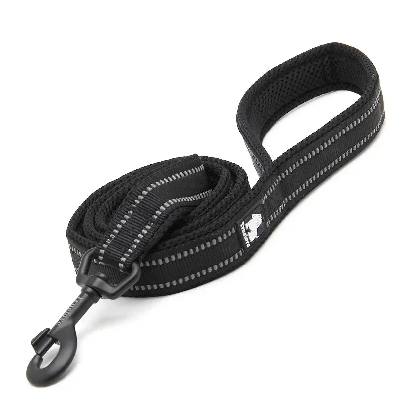 Soft Pet Leash with Reflective Nylon Mesh Padding - Image 11