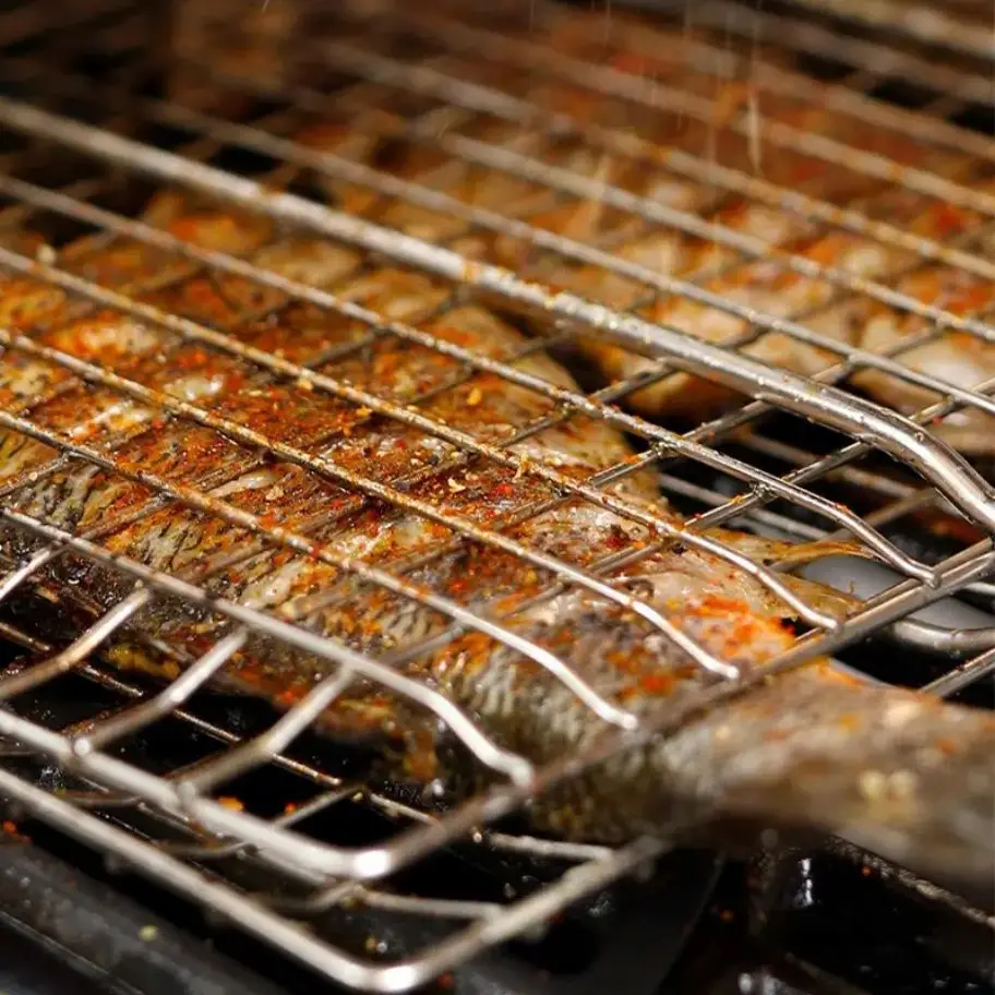 Stainless Steel Non-Stick BBQ Basket - Image 4