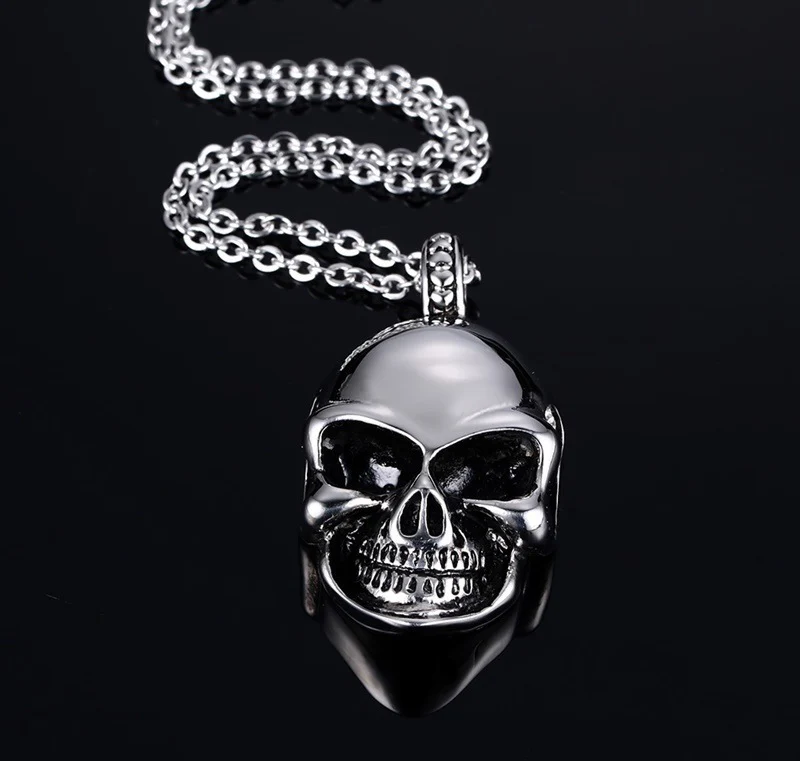 Titanium Steel Cool Skull Necklace - Image 10