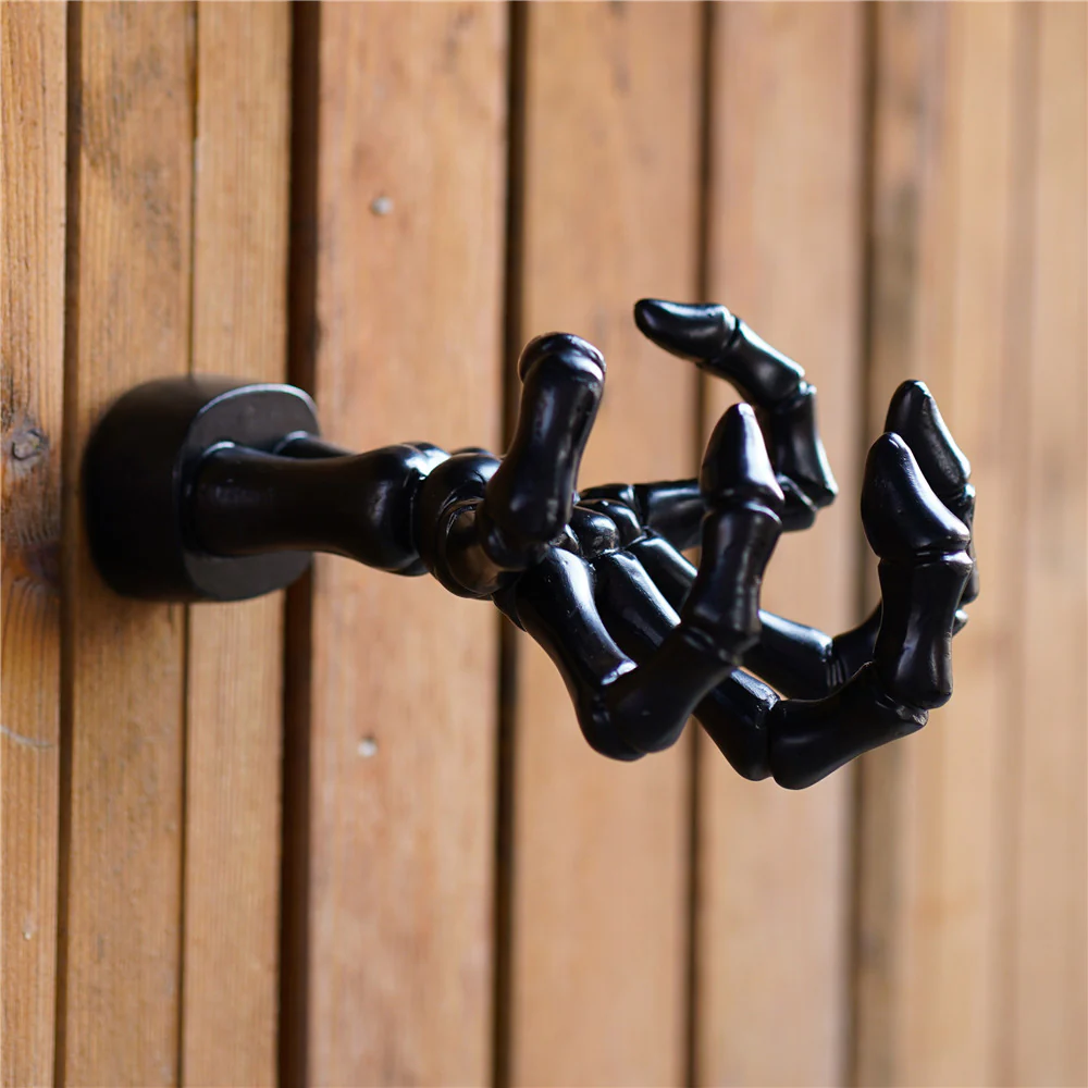 Skeleton Hand Pendant Storage Cloak Key Ring Hook - Image 2
